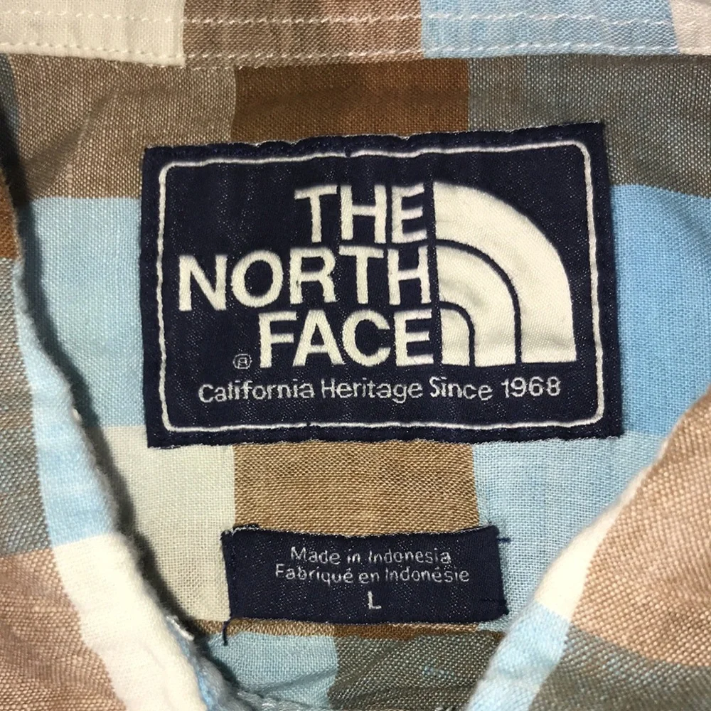 The North Face Plaid Short Sleeve Button Down Shirt